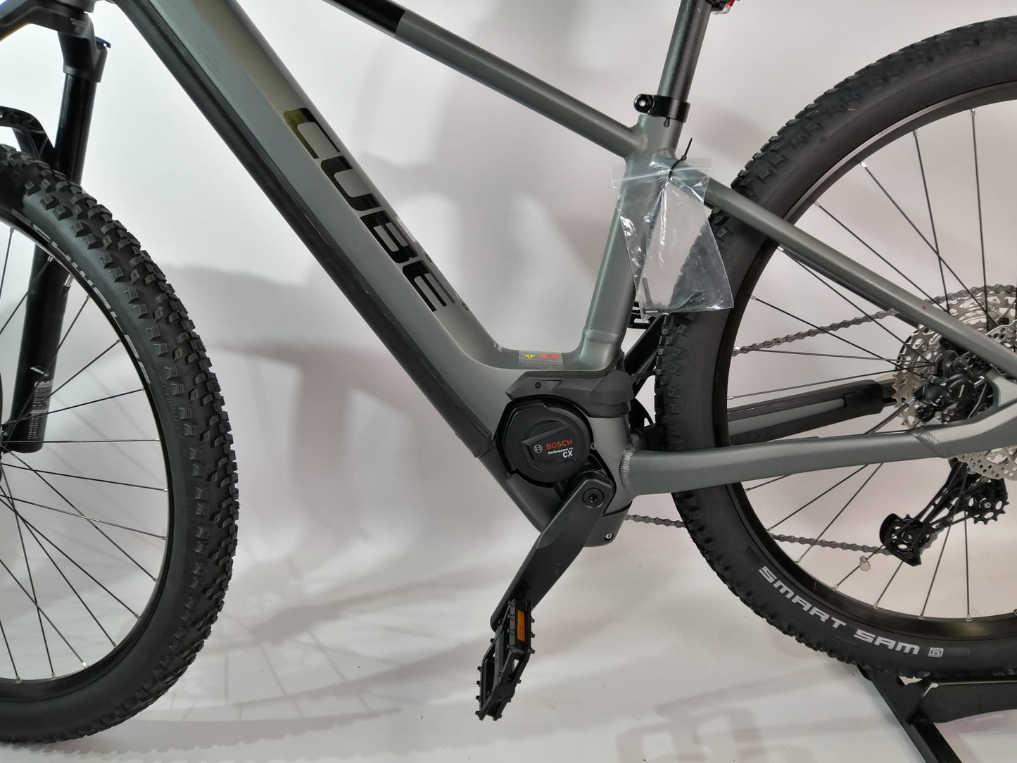 NIEUW Cube EMTB Reaction Pro HPA Boch Perf Line CX Middenmotor LED Remote Smart System