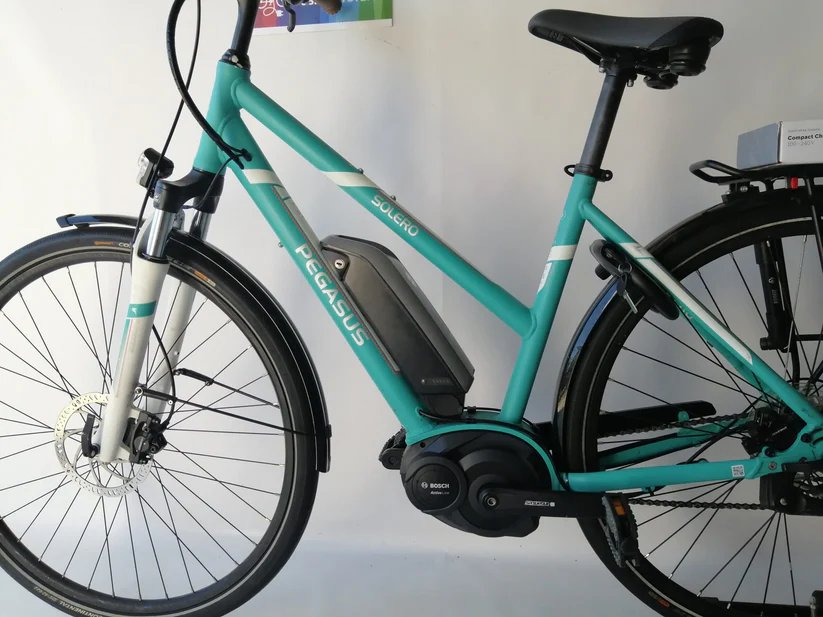 Pegasus Solero E8 Bosch Act Line Plus Middenmotor Lage instap Aaquamarijn 50cm M