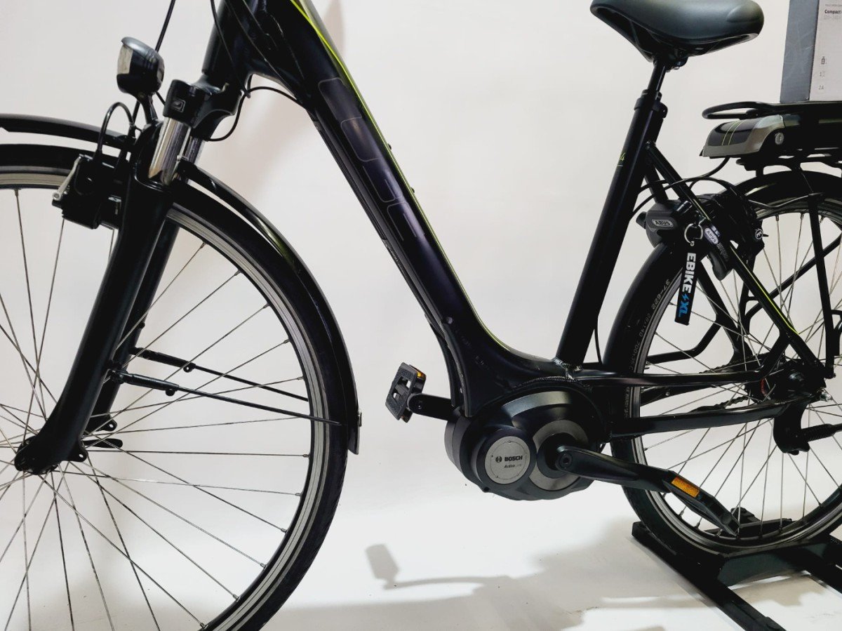 Cube Travel GTS Bosch Active Line Middenmotor Lage instap Zwart 54cm M