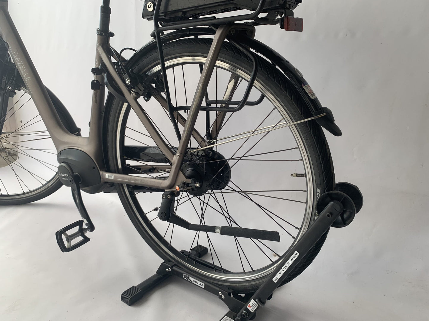 VERKOCHT - 4000km! Gazelle Grenoble c7+ Bosch Act Line middenmotor