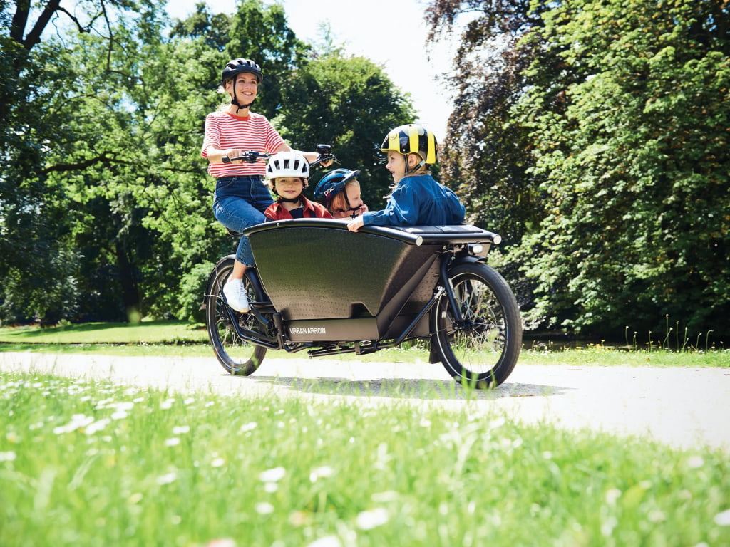 Urban Arrow - Family Bakfiets - Bosch Cargo Line (pre-owned)