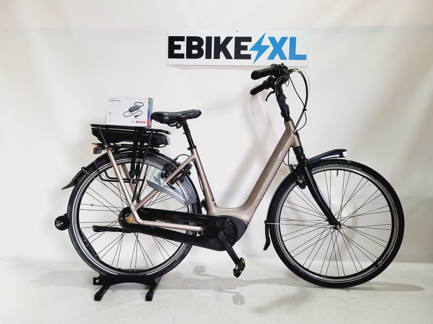 VERKOCHT - 5000Km Gazelle Orange C8 Bosch Active Line Plus Middenmotor