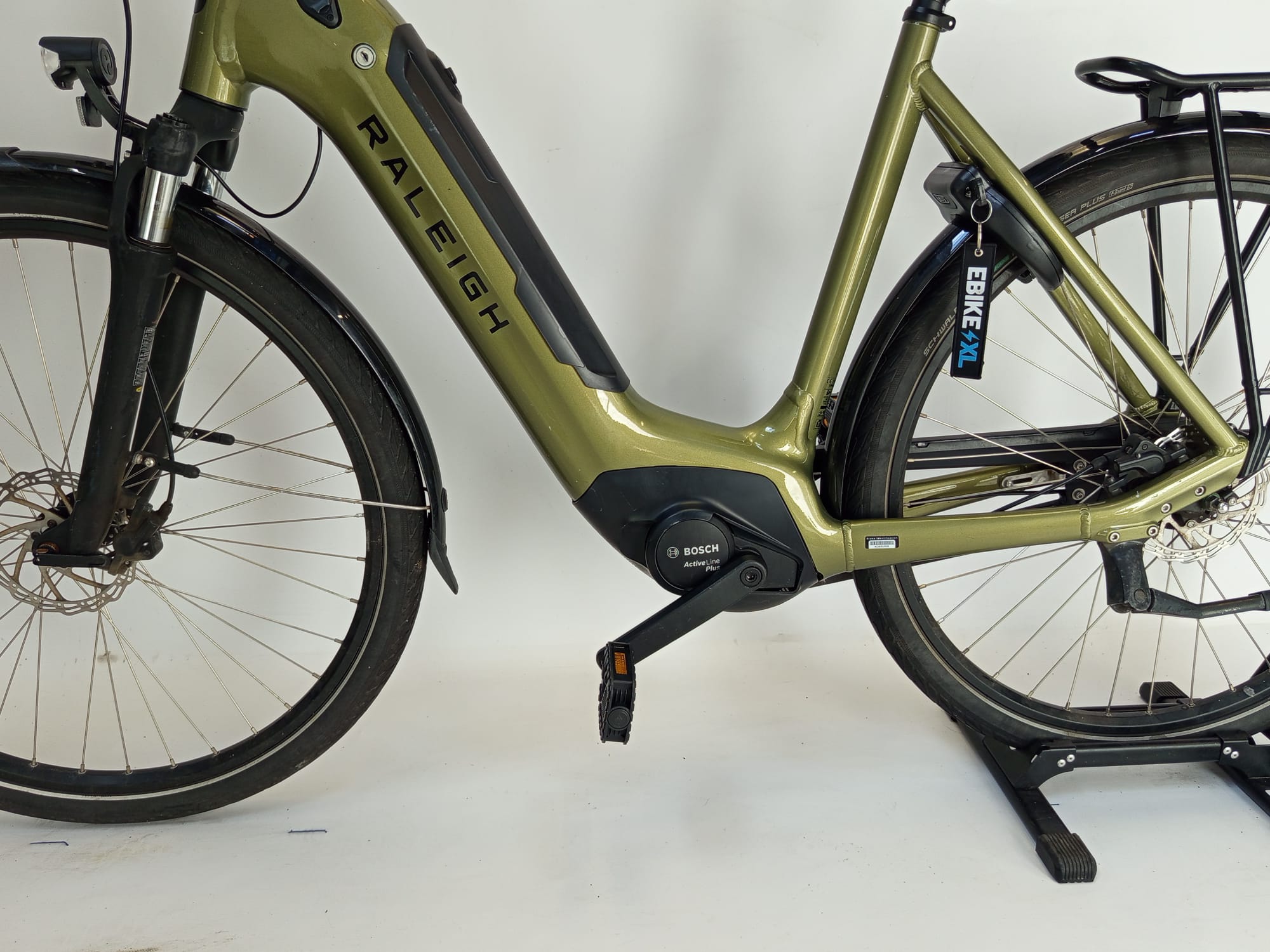 Raleigh 7 Bosch Bosch Active Line Plus Middenmotor