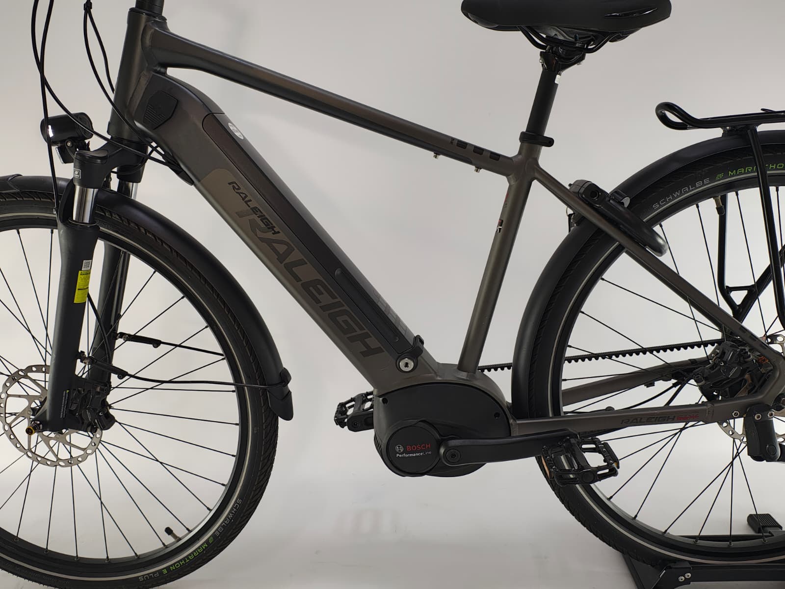 Raleigh Univega GMBH Bosch Performance Line Middenmotor 625Wh Belt-Drive!