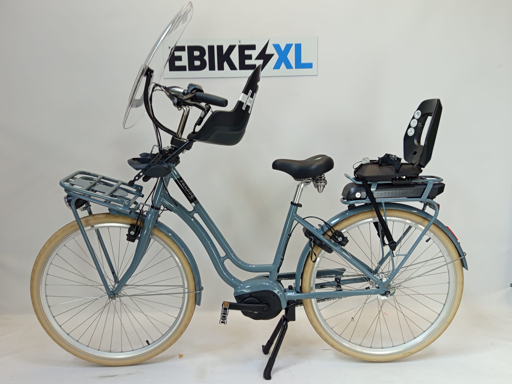 NIEUW! Frappé e-City Comfort Bosch Active Line Plus Middenmotor Zwart Mat Transportfiets M