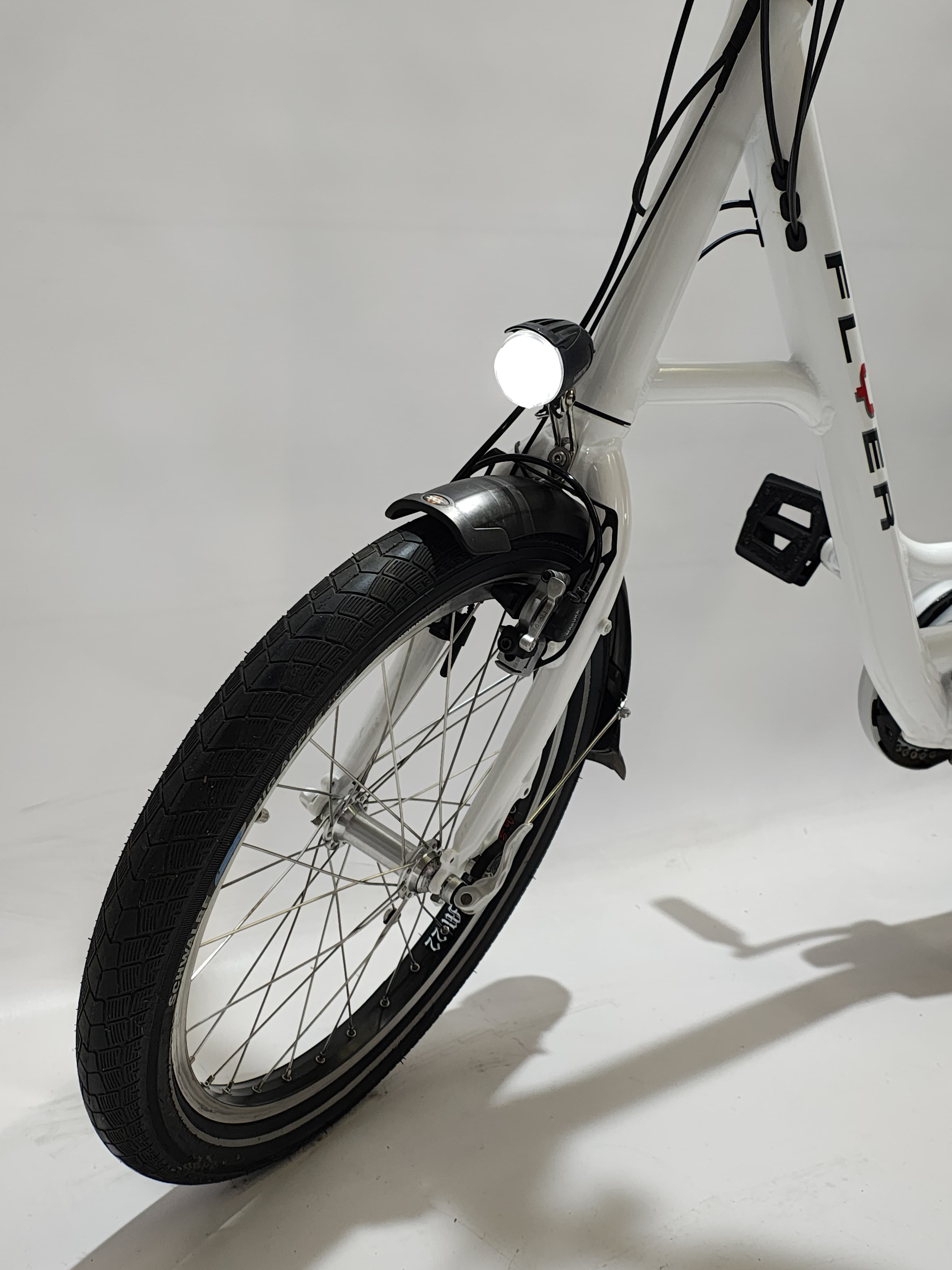 Flyer Compact Fiets Wit 20