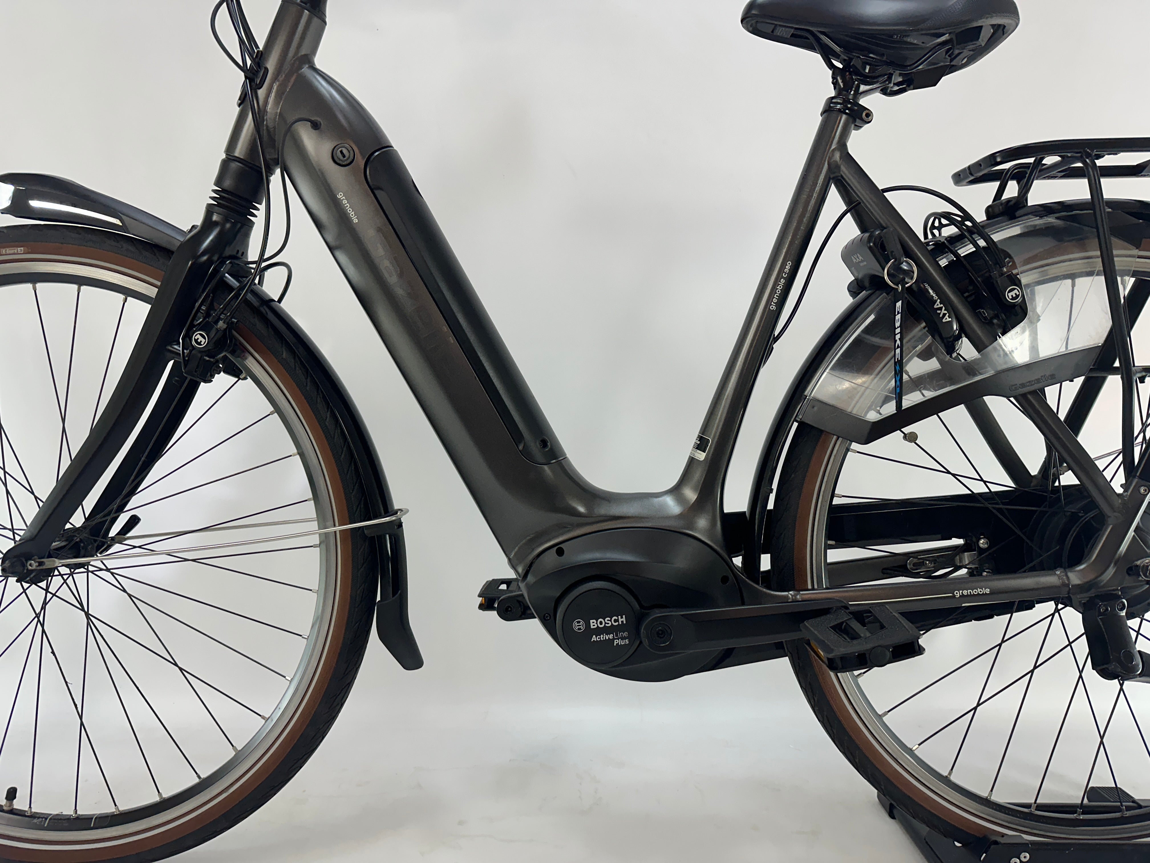 Gazelle Grenoble C380 Bosch Active Line Plus Middenmotor 500Wh met Eniviolo