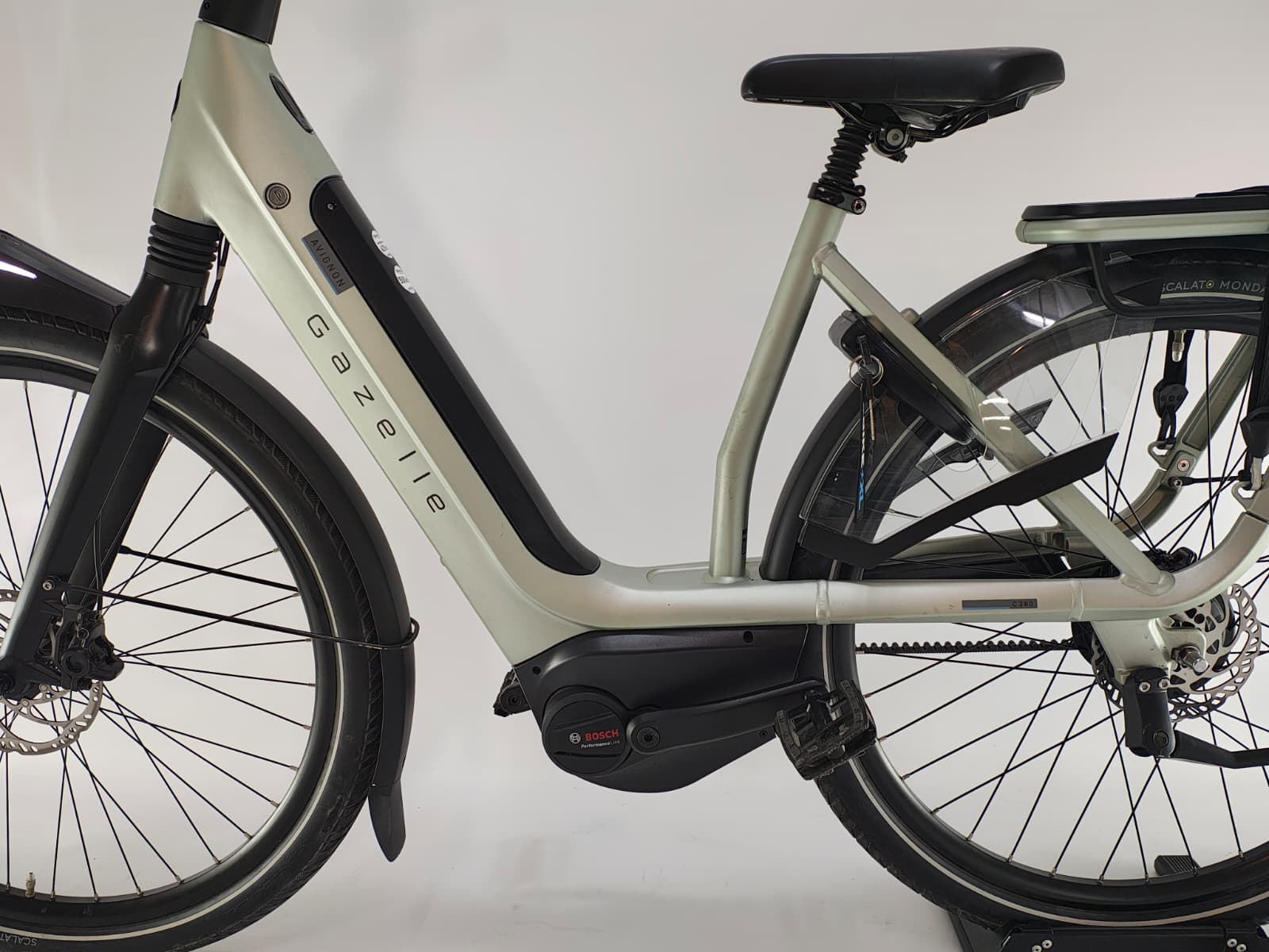 DEMO! Gazelle  Avignon C380 Bosch Performance Line Middenmotor 500Wh Belt-Drive!