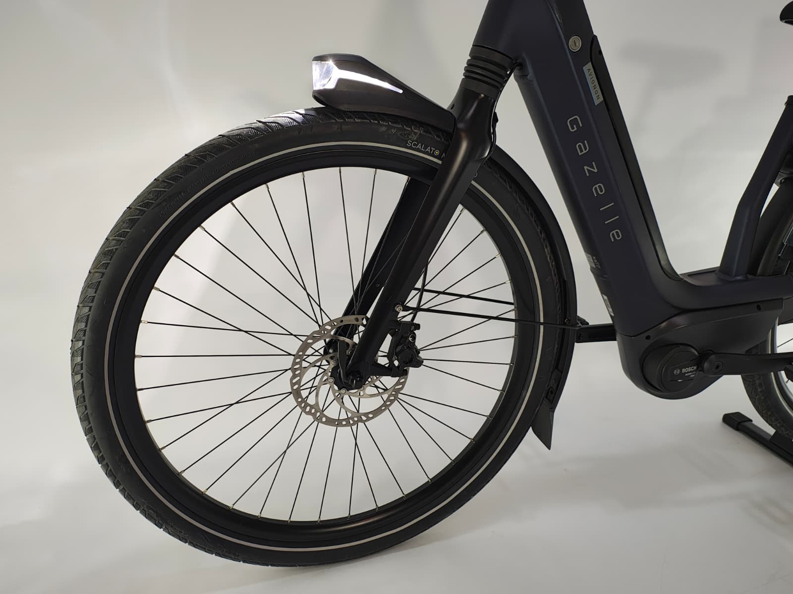 DEMO! Gazelle Avignon C8 Bosch Active Line Plus Middenmotor 500Wh!