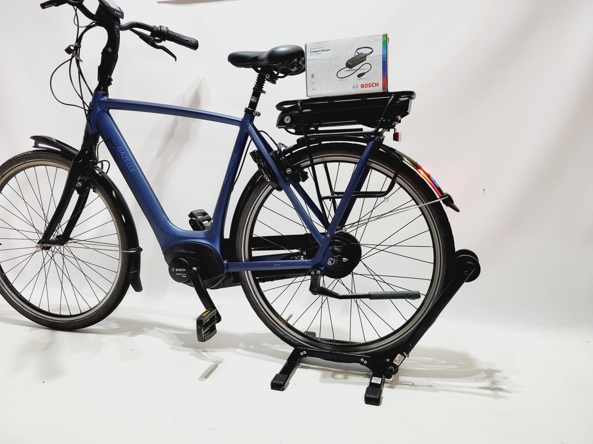 Gazelle Orange C310 Bosch Active Line Plus Middenmotor eBikeXL Trading BV