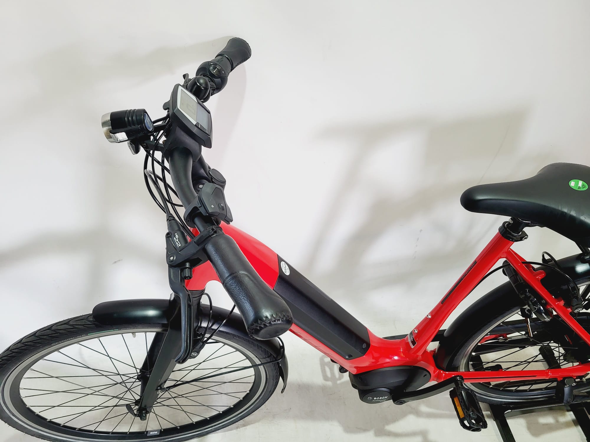 Gazelle Ultimate C8+ Bosch Active Line Plus Middenmotor 500Wh! – eBikeXL  Trading BV