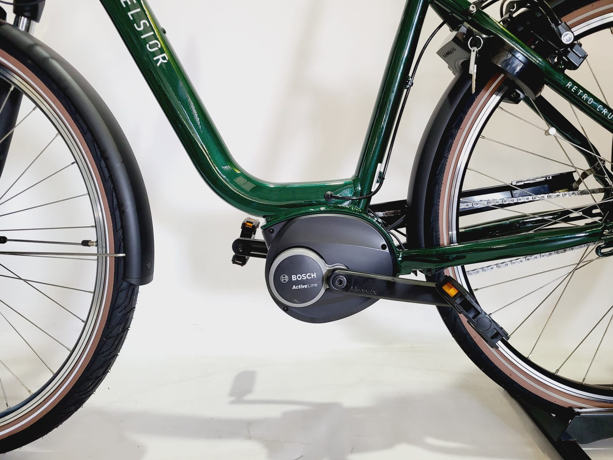 NIEUW! Excelsior Retro Cruiser Bosch Active Line Middenmotor Groen