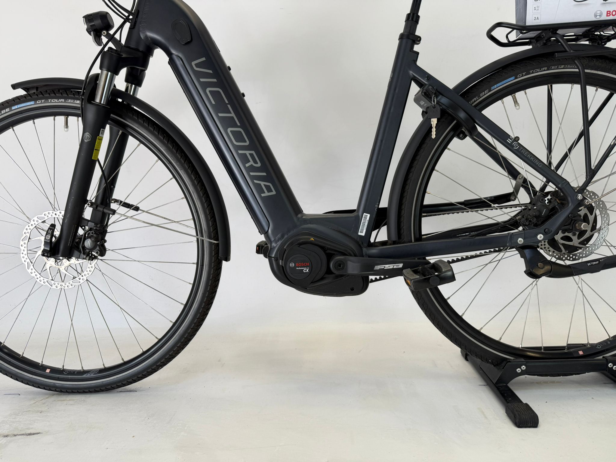 Victoria E-Trekking 11.9 Bosch Performance Line CX Middenmotor 500Wh! Belt-Drive