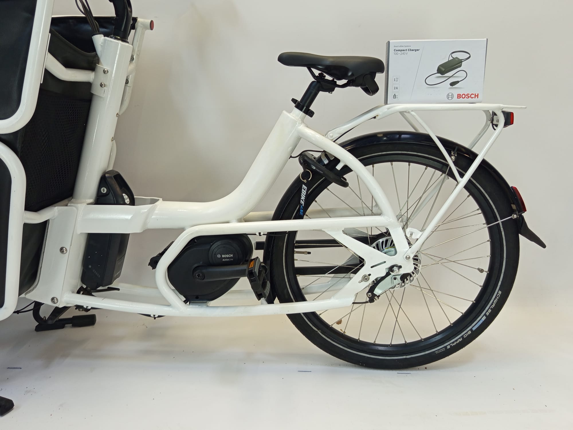 Urban Arrow Shorty Bosch Active Line Middenmotor Bakfiets met Enviolo