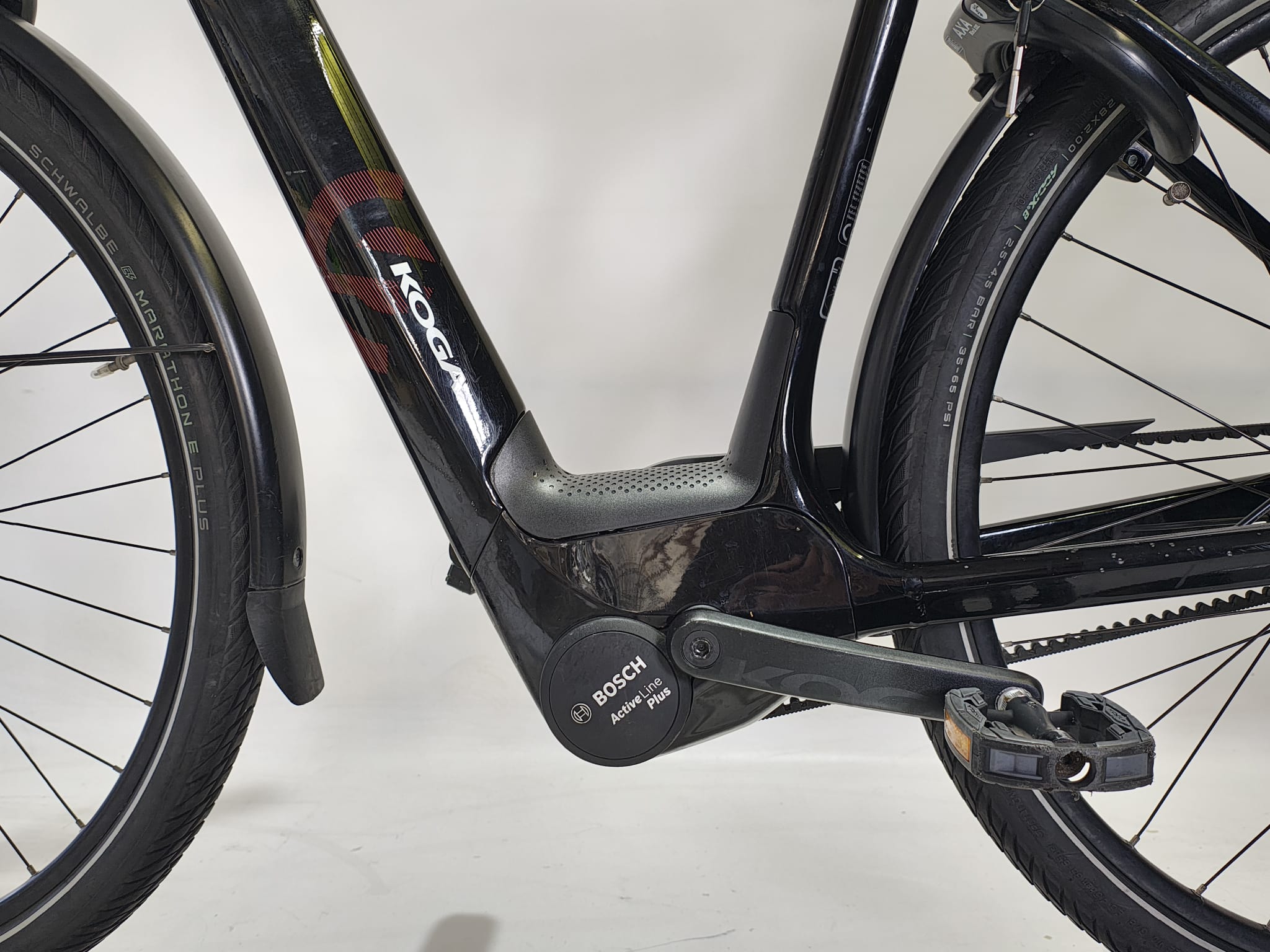 Koga E-Nova EVO Bosch Active Line Plus Middenmotor Zwart