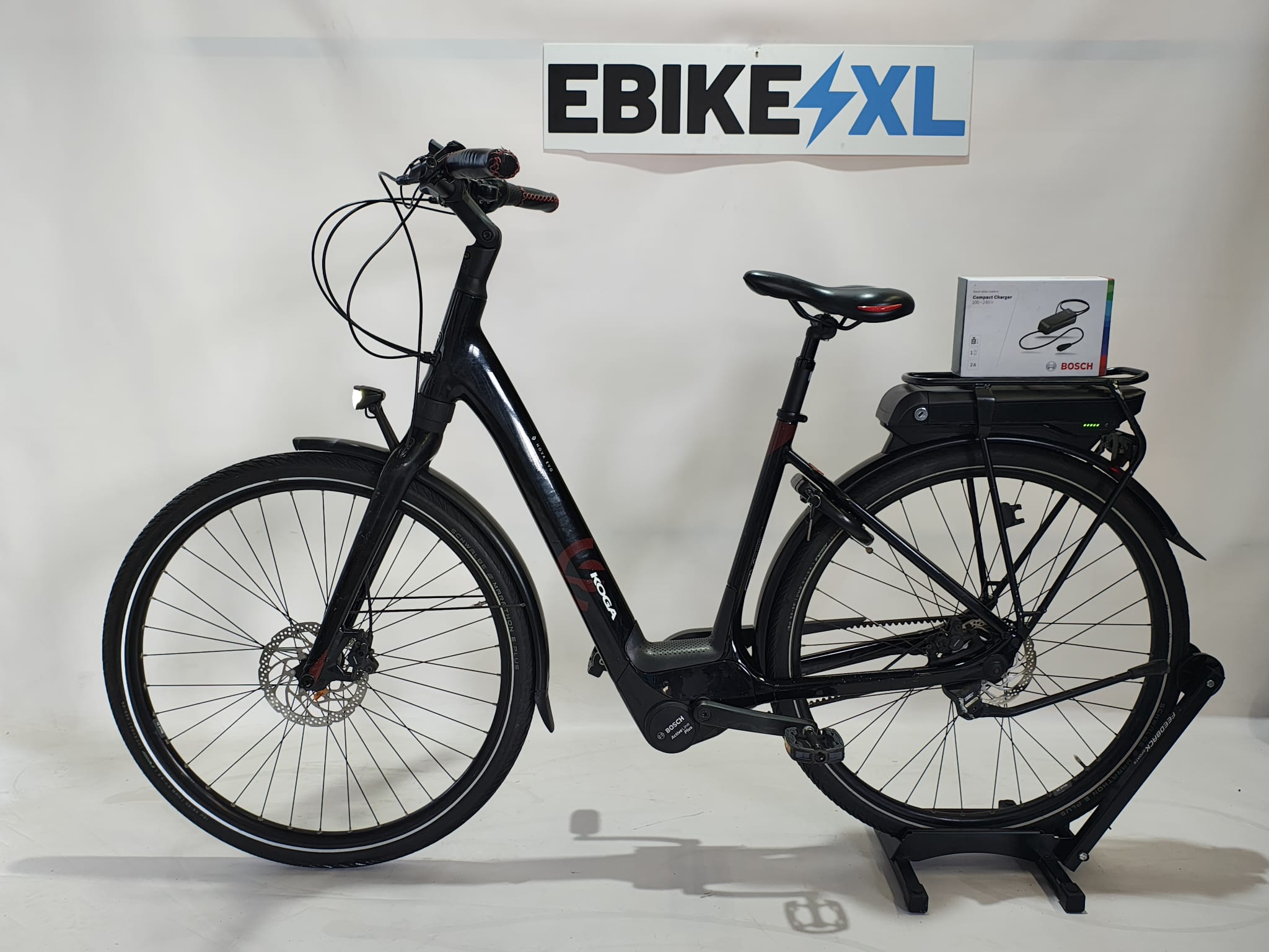 Koga E-Nova EVO Bosch Active Line Plus Middenmotor Zwart