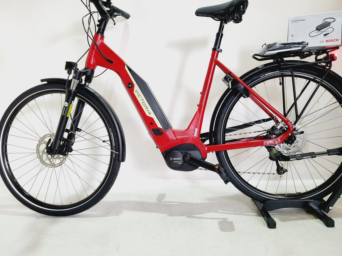 NIEUW! Victoria E-Trekking 6.5 Bosch Active Line Plus Middenmotor 500Wh!