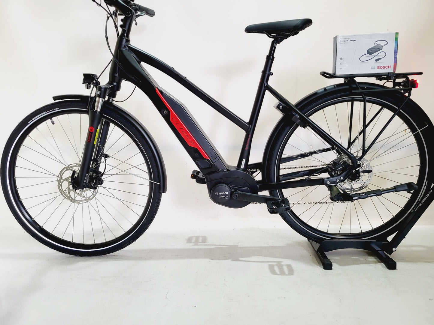 NIEUW! Victoria E-Trekking 6.5 Bosch Active Line Plus Middenmotor 500Wh!