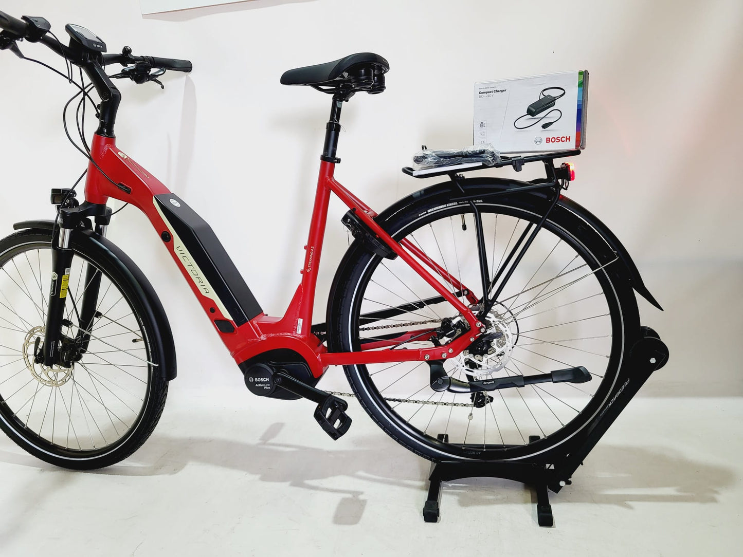 NIEUW! Victoria E-Trekking 6.5 Bosch Active Line Plus Middenmotor 500Wh!