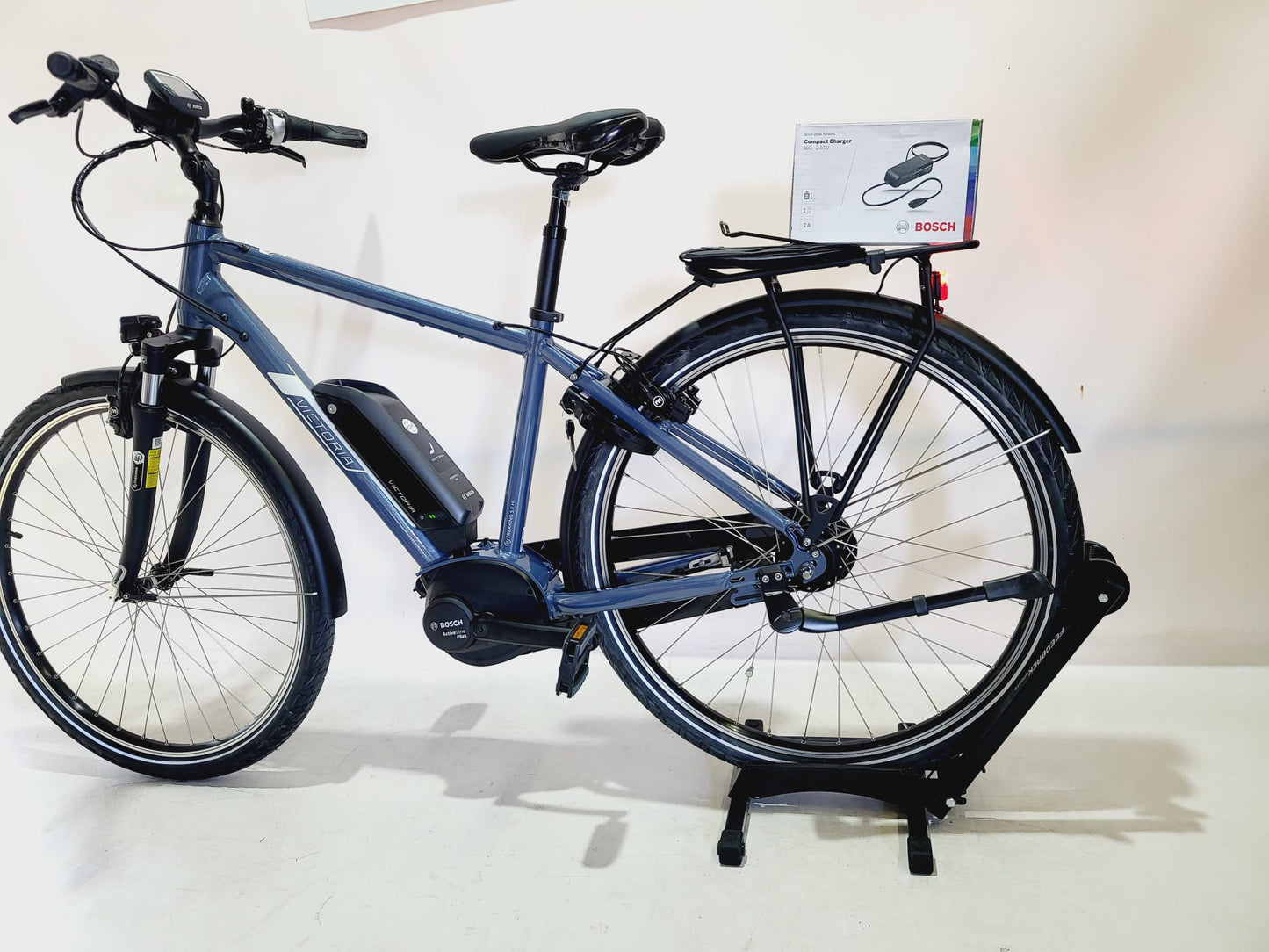 NIEUW! Victoria E-Trekking 5.9 H Bosch Active Line Plus Middenmotor 500Wh!