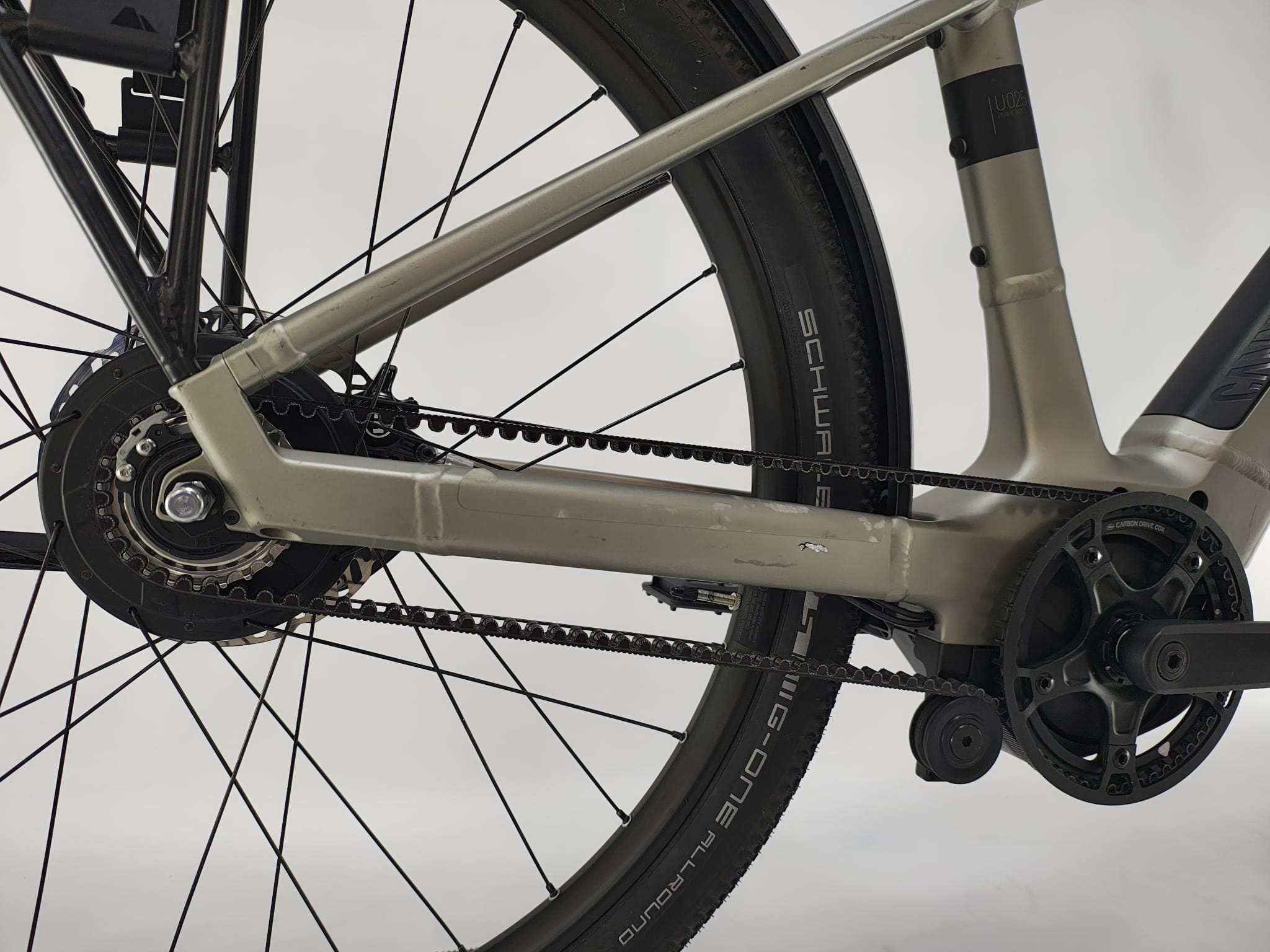 Canyon Precede: ON 7 Bosch Performance Line Middenmotor 625Wh Belt-Drive met Enviolo