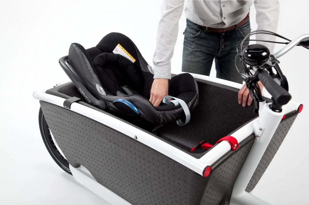 Urban Arrow Family bakfiets met Maxi-Cosi autostoel adapter