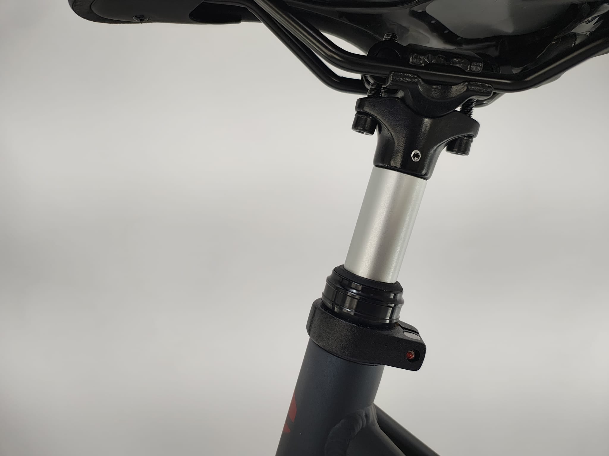 NIEUW Victoria Tresalo 7 Bosch Performance Line Middenmotor 500Wh Belt-Drive!