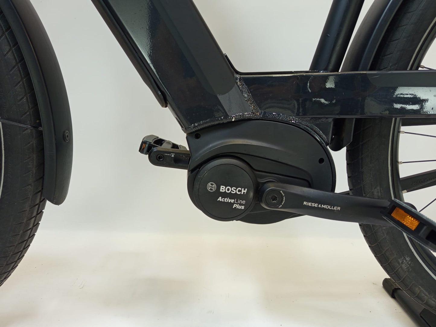 Riese & Müller Nevo Bosch Active Line Plus Middenmotor 500Wh!
