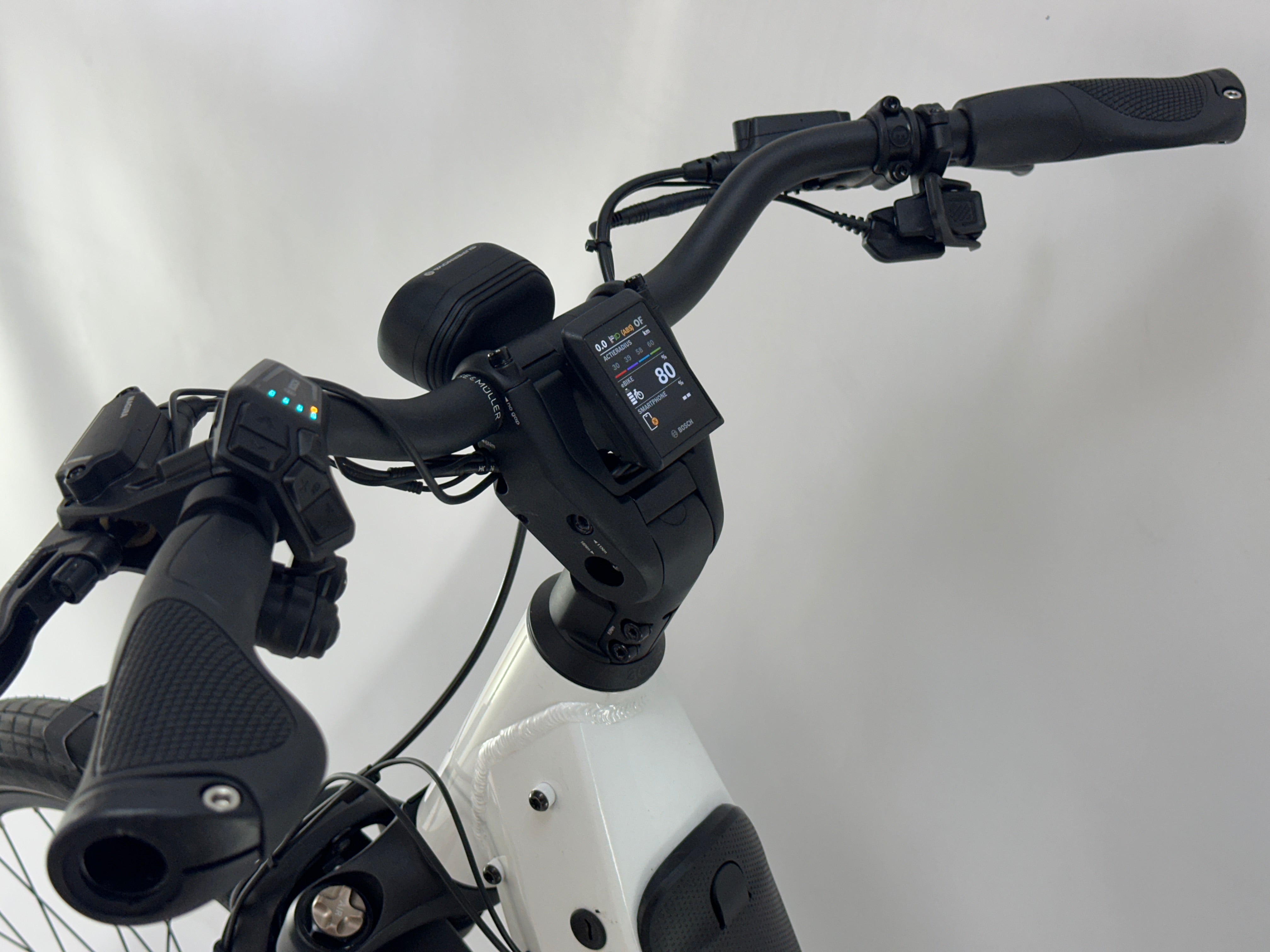 Riese & Müller Nevo4 GT Rohloff Bosch Performance Line Speed Middenmotor 625Wh Belt-Drive Smart System 26