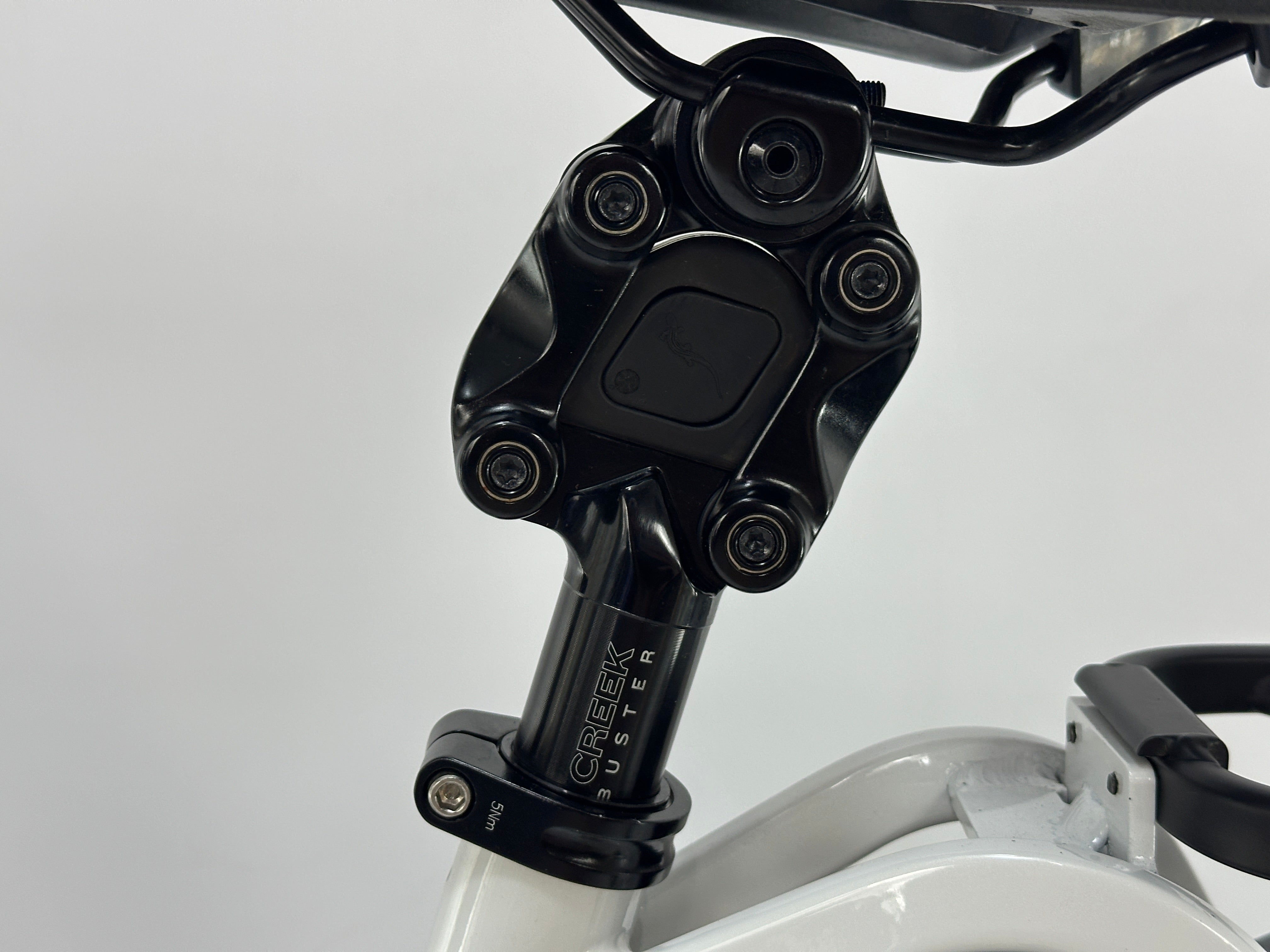 Riese & Müller Nevo4 GT Rohloff Bosch Performance Line Speed Middenmotor 625Wh Belt-Drive Smart System 26