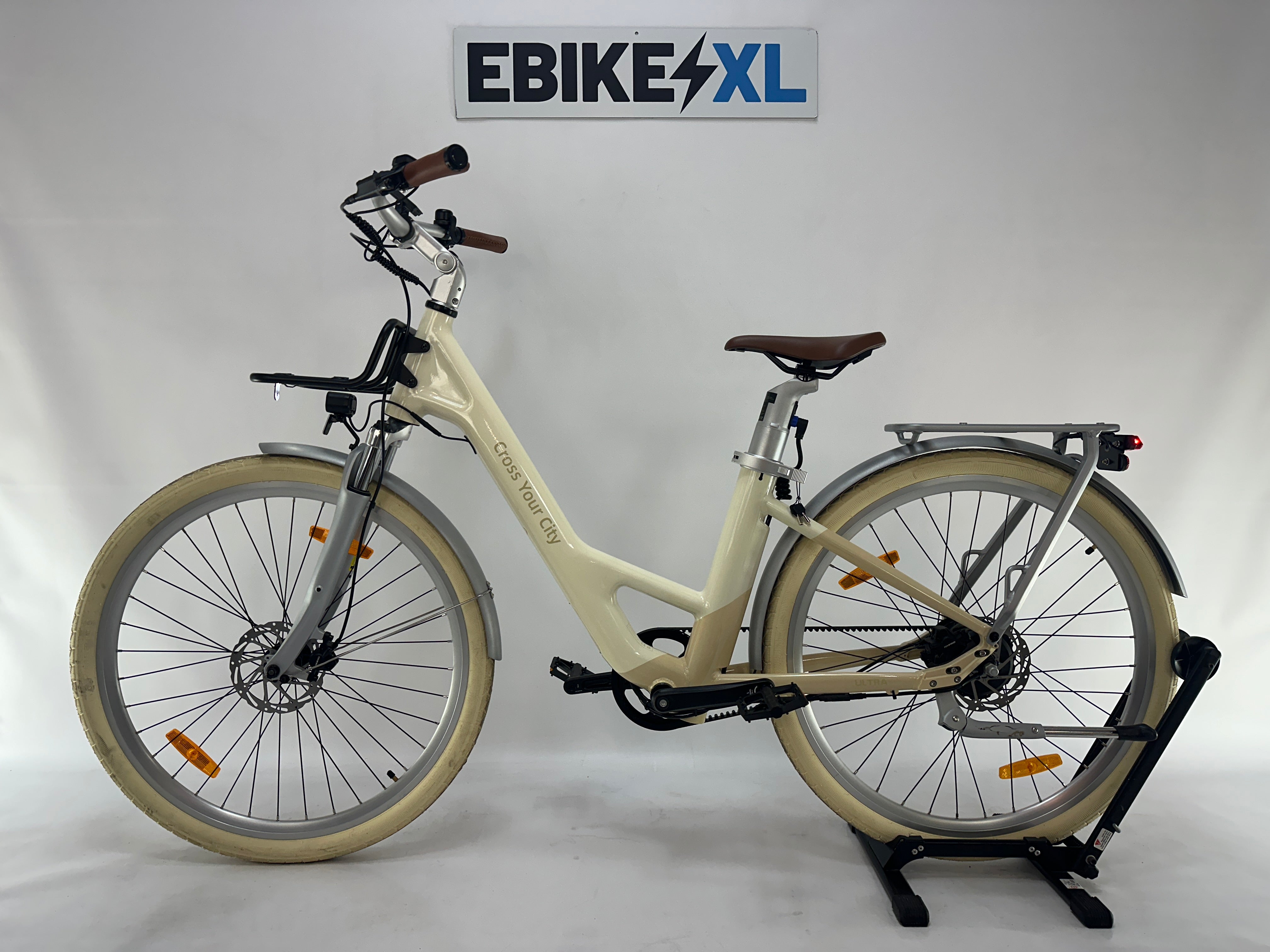 NIEUW! A Dece Oasis Air 28 Ultra Bafang 36V Transport Fiets Belt-Drive Automatic