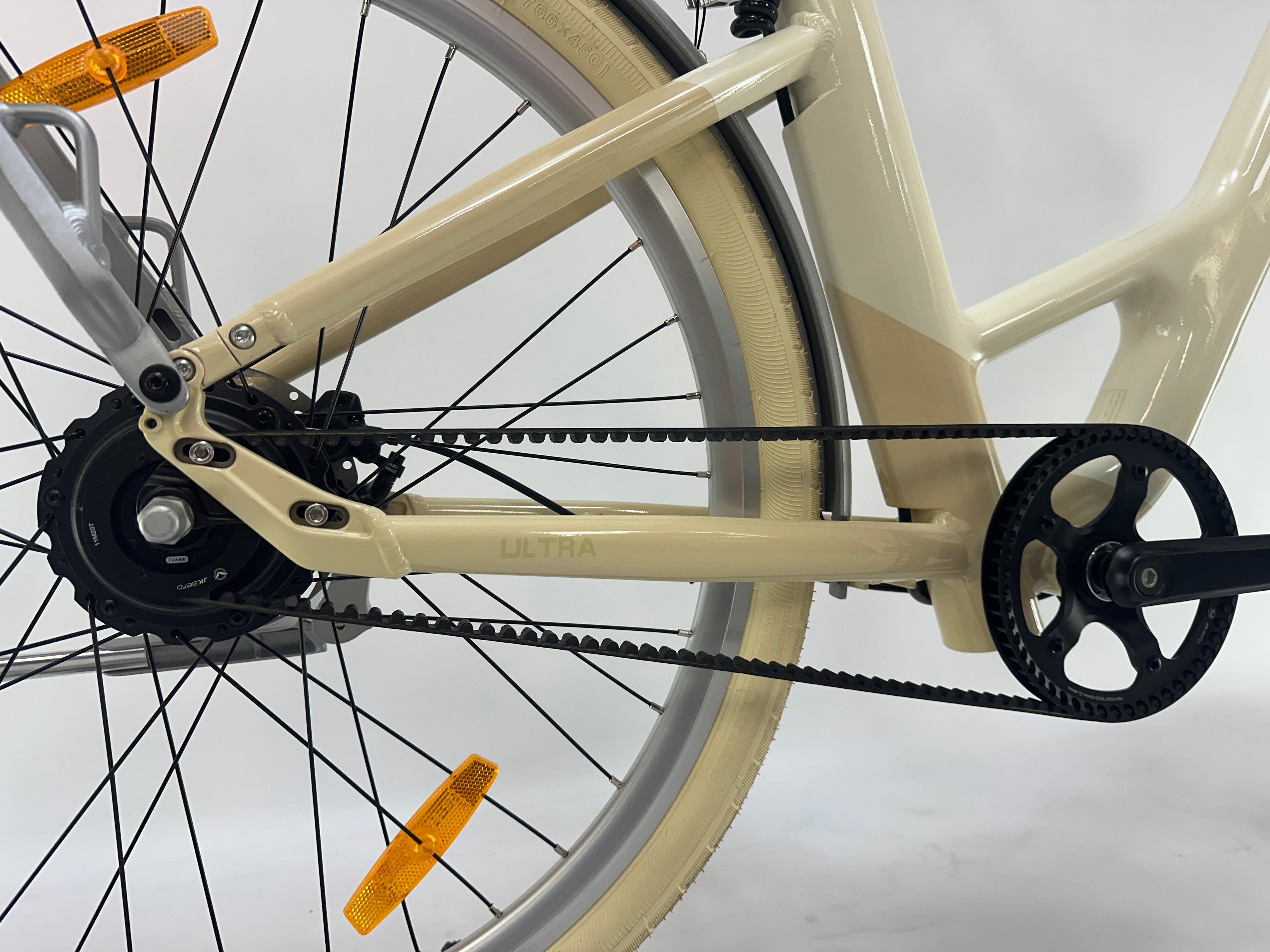 NIEUW! A Dece Oasis Air 28 Ultra Bafang 36V Transport Fiets Belt-Drive Automatic