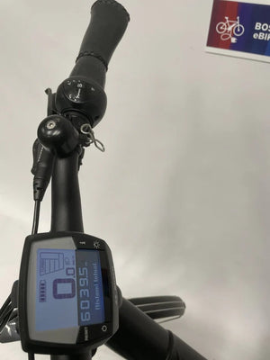 Victoria Trekking 11.4 Bosch Active Line Middenmotor Lage instap Zwart 56cm L
