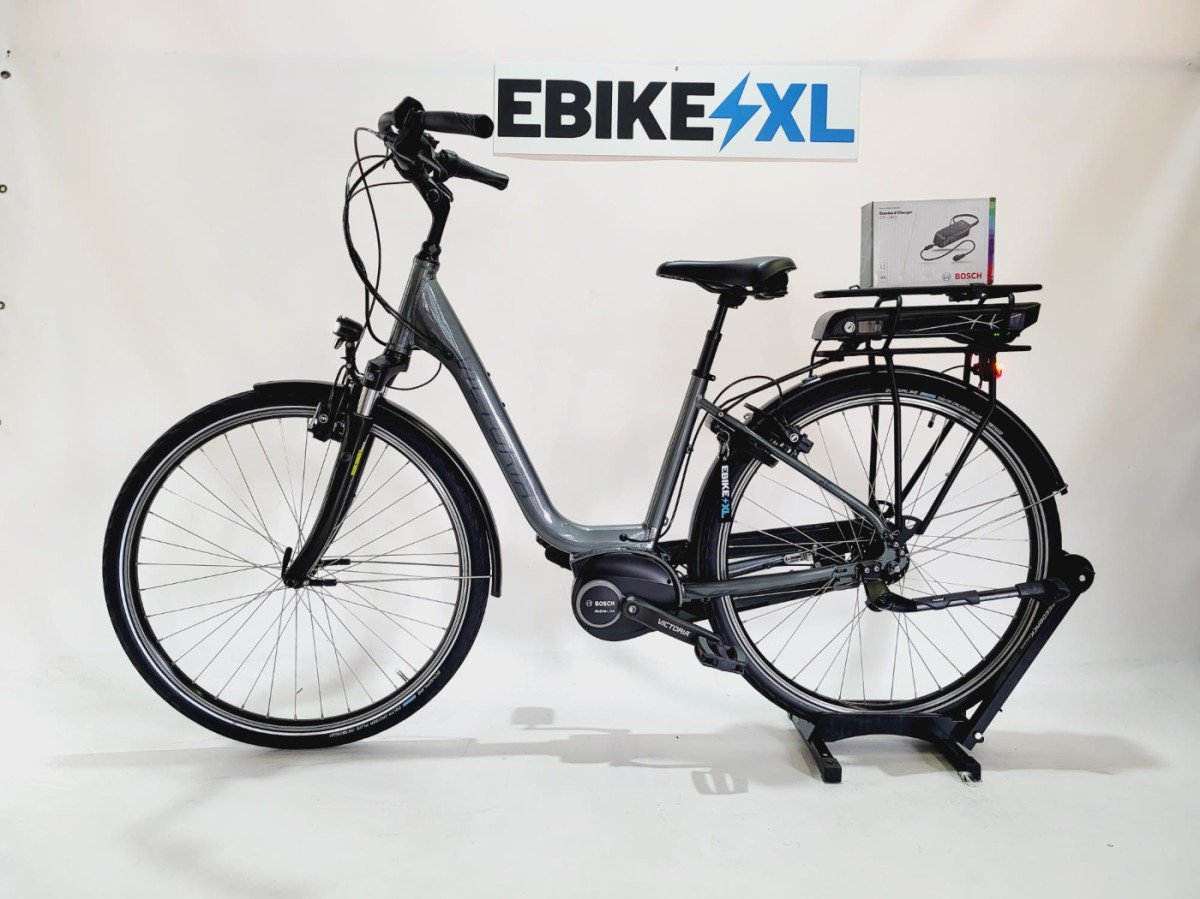 DEMO Victoria E-Trekking 5.7 Bosch Active Line Middenmo Lage instap Grijs 46cm S