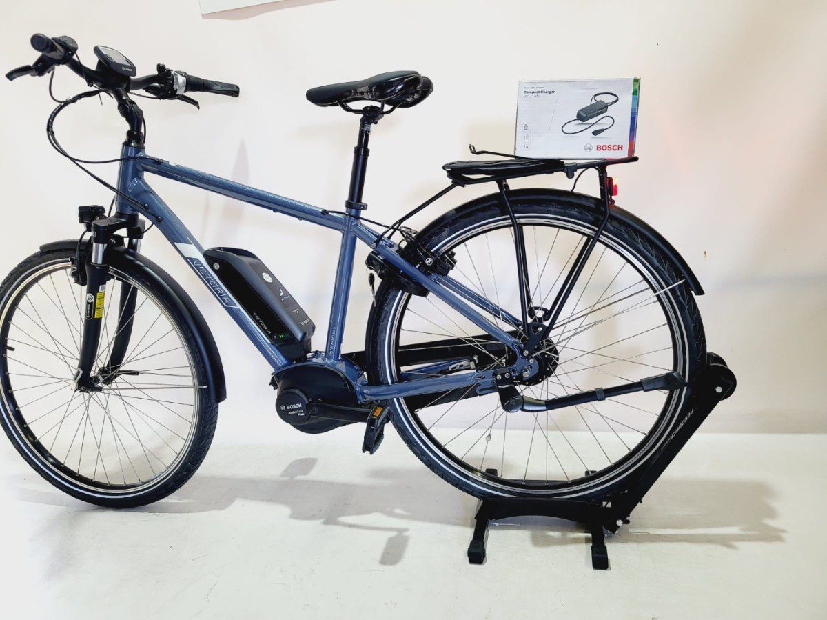 NIEUW Victoria E-Trekking 5.9 H Bosch Active Line Plus M Heren Lichtblauw M