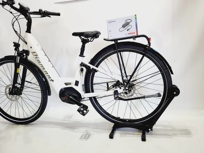 DEMO Diamant Beryll Deluxe+ Bosch Performance Line Middenmotor Lage instap Wit 40cm S