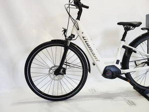 DEMO Diamant Beryll Deluxe+ Bosch Performance Line Middenmotor Lage instap Wit 40cm S