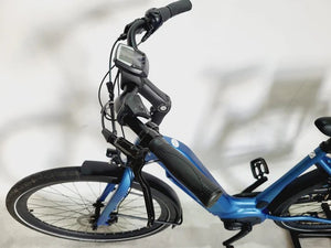DEMO Frappé FBC 600 Bosch Active Line Plus Middenmotor Lage instap Lichtblauw 54cm M