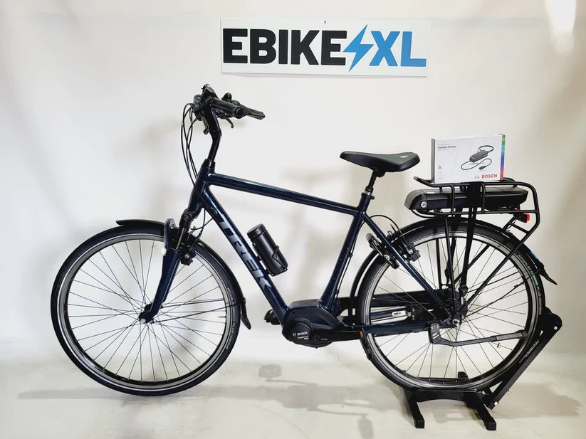 Trek District +4 Bosch Active Line Plus Middenmotor Zwart, elektrische fiets, zijaanzicht