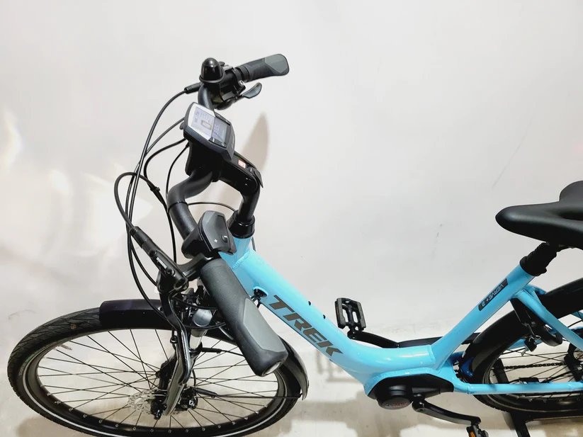 Trek Verve+ 2 Bosch Performance Line Middenmotor Lage instap Lichtblauw 50cm