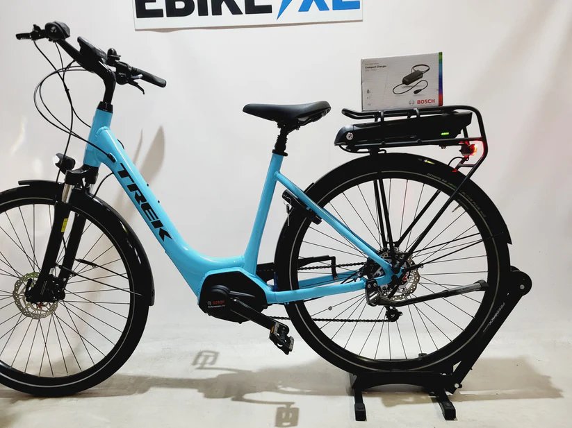 Trek Verve+ 2 Bosch Performance Line Middenmotor Lage instap Lichtblauw 50cm