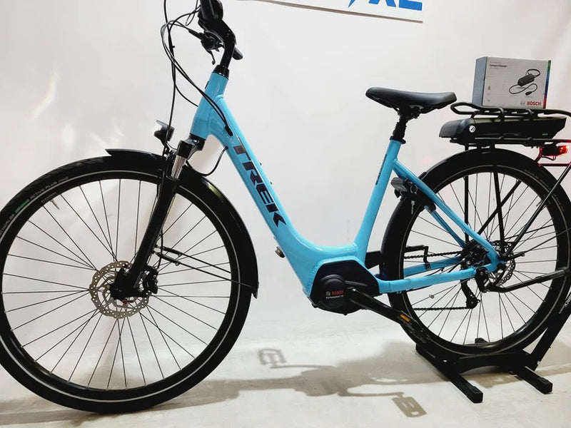 Trek Verve+ 2 Bosch Performance Line Middenmotor Lage instap Lichtblauw 50cm