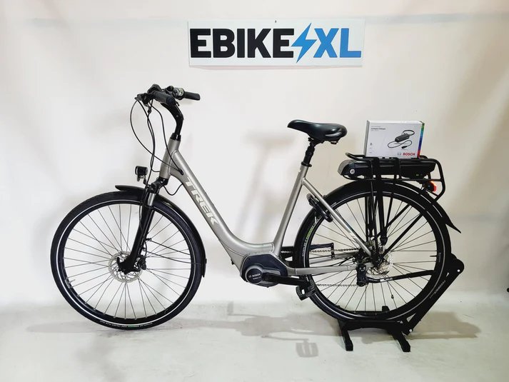 DEMO Trek TM1+ Bosch Active Line Middenmotor Lage instap Zilver 55cm