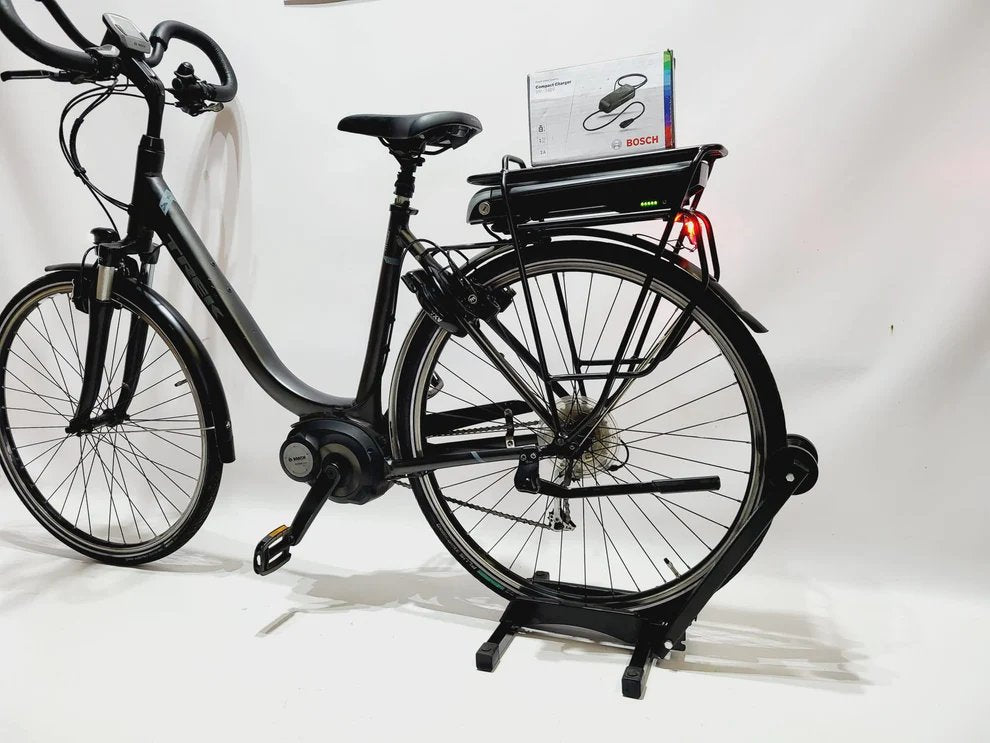 Trek TM400+ Bosch Active Line Middenmotor Lage instap Zwart 52cm