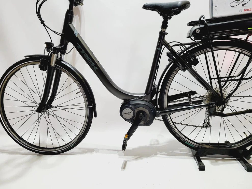 Trek TM400+ Bosch Active Line Middenmotor Lage instap Zwart 52cm