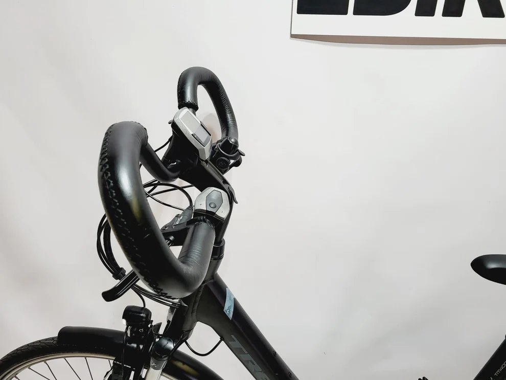 Trek TM400+ Bosch Active Line Middenmotor Lage instap Zwart 52cm