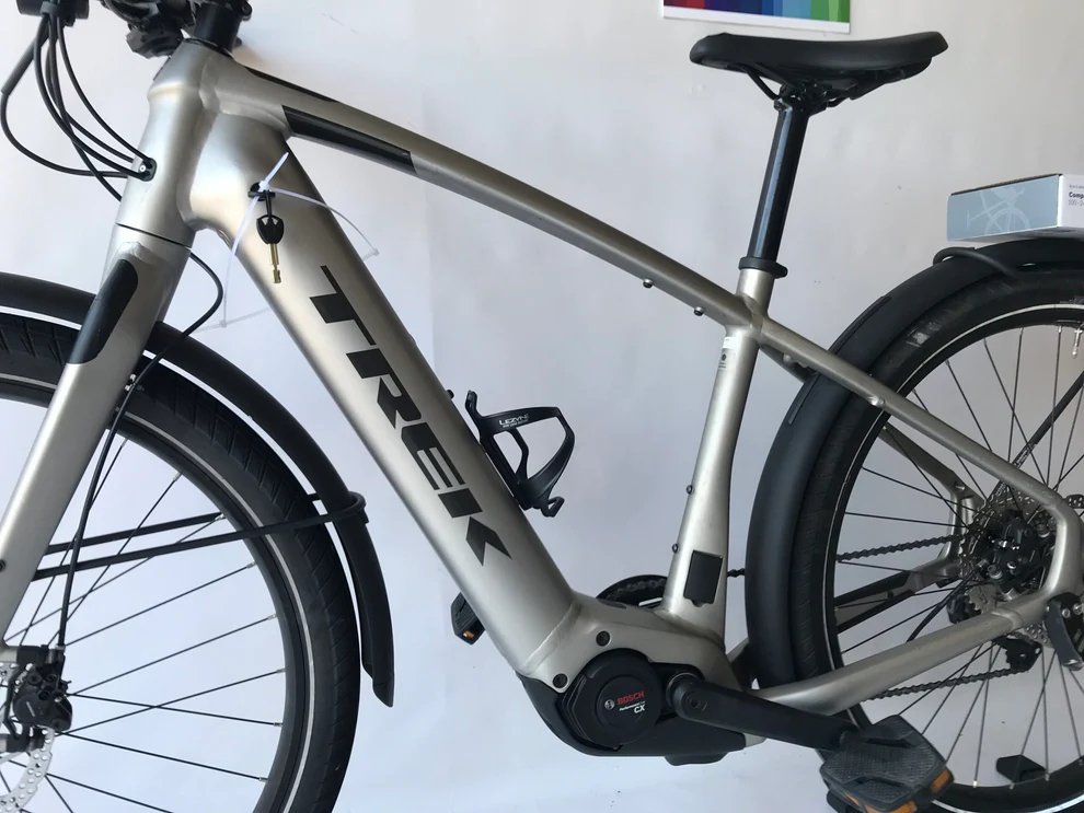 Trek ALLANT +8 Bosch perf Line CX 625Wh! Heren Zilver 44cm