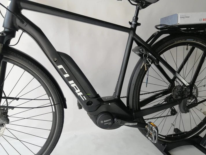 Cube Touring Pro Bosch Active Line Plus Middenmotor Heren Zwart 52cm M