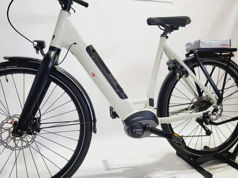 NIEUW Rose XTRA WATT EVO PLUS Bosch Active Line Plus Middenmo Lage instap Wit 59cm