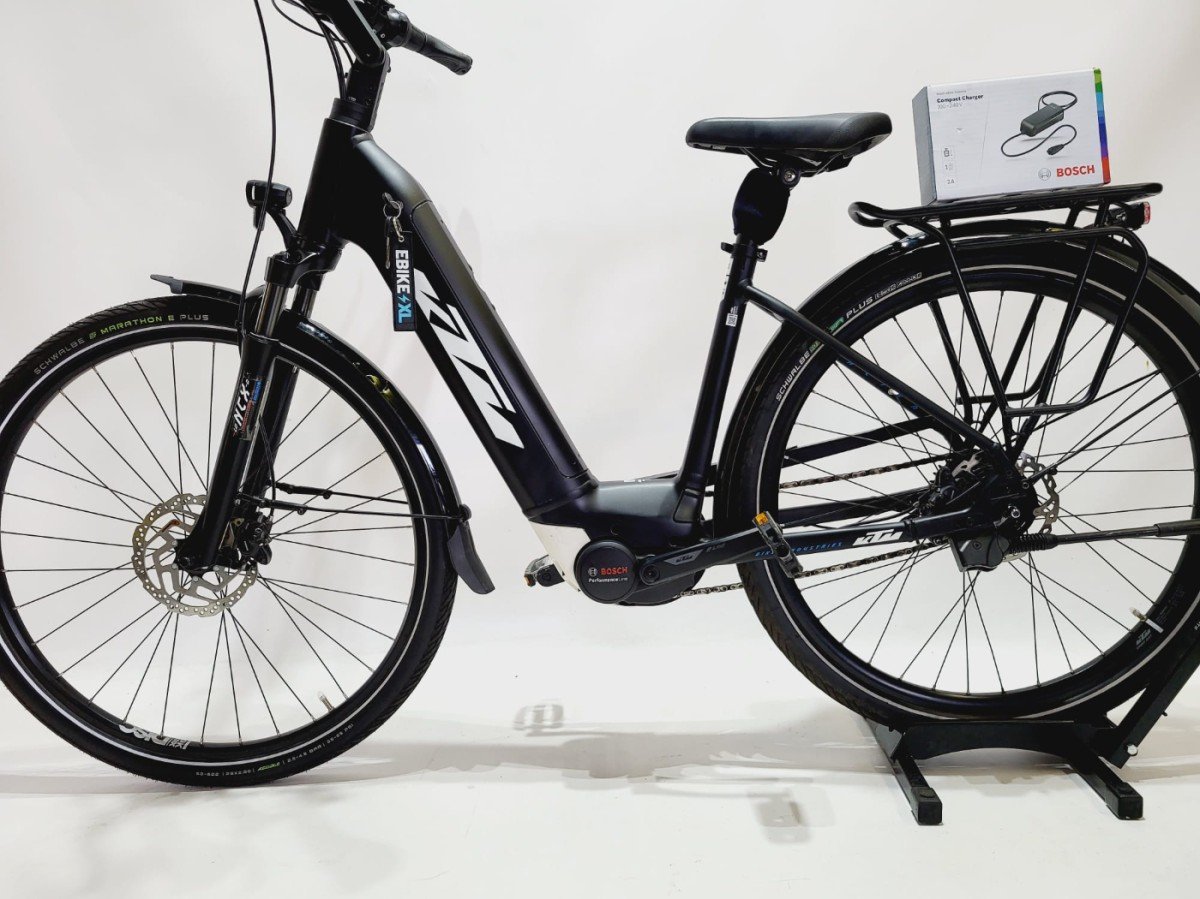 KTM Macina City P610 RT Bosch Performance Line Midden Lage instap Zwart / Wit 46cm S